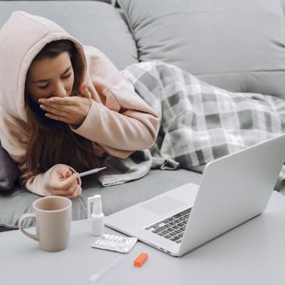 Covid-19 atkal uzņēmis apgriezienus. Vienkārši paņēmieni, kā būt soli priekšā šim vīrusam