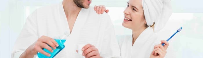 Kāpēc ar zobu tīrīšanu vien nepietiek? Farmaceita ieteikumi veselīgam smaidam