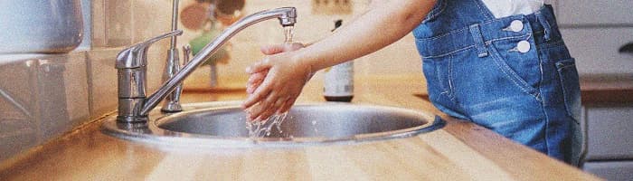 Koksaki vīruss: simptomi, izsitumi un ārstēšana