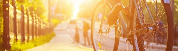 Velosipēdisti mostas: kā riteņbraukšana palīdz uzlabot veselību un sagatavoties vasarai?