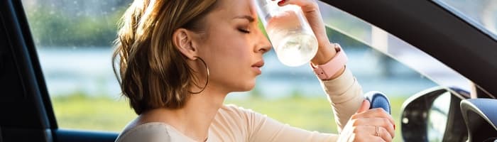 Uzmanību – tveice! Farmaceites ieteikumi bērnu, pieaugušo un senioru veselībai