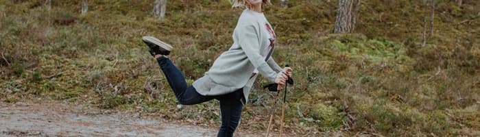 Vēlies labāk gulēt, mazāk slimot un iztikt bez trauksmes? Sāc nūjot, nodarbinot 600 muskuļu grupu!