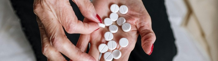 Farmaceite iesaka, kā senioru vidū veicināt zāļu pareizu lietošanu