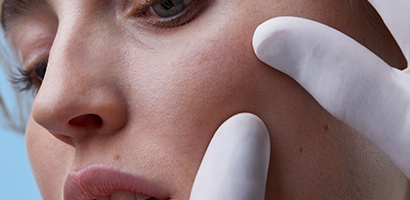 Ādas ar tendenci uz akni kopšanas rutīna ar La Roche-Posay Effaclar līniju