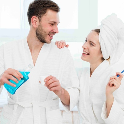 Почему только чистить зубы недостаточно? Советы фармацевта для здоровой улыбки